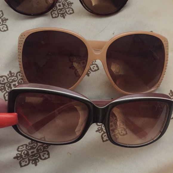 Sunglasses - Picture 3 of 3